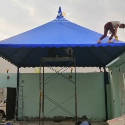 مظلة سيارات فاخرة